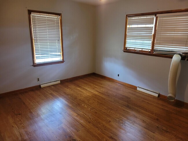 Building Photo - 2853 OH-63