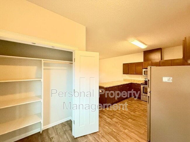 Building Photo - 12600 NE 49th St