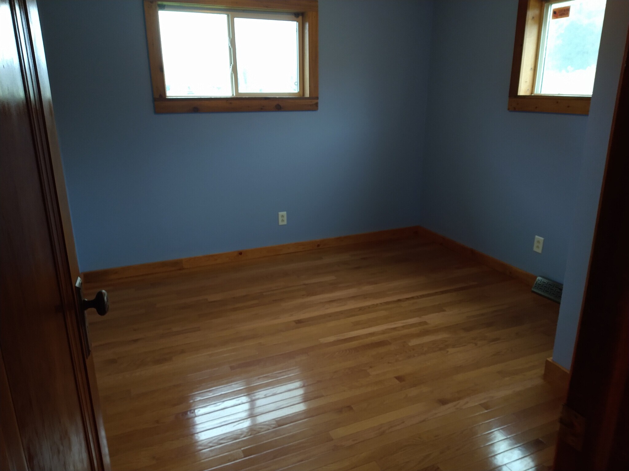 Building Photo - 4633 Sandy Lake Rd