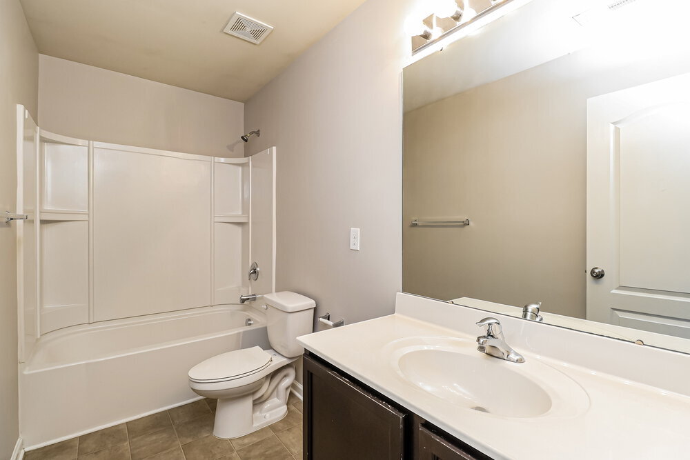 Building Photo - 164 Autumn Bluff Cir