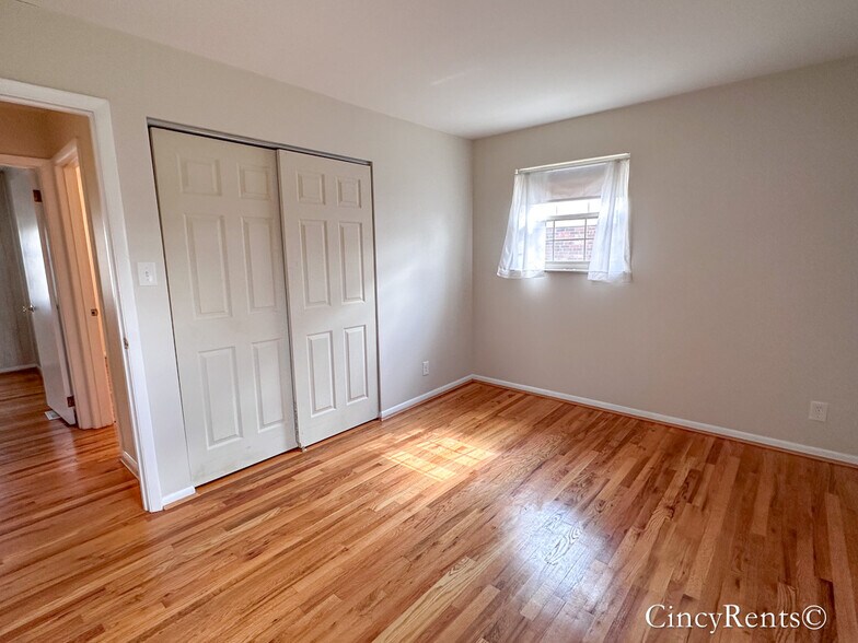 Building Photo - 1647 Rockhurst Ln