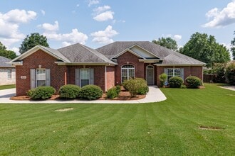 Building Photo - 2602 Little Cove Rd