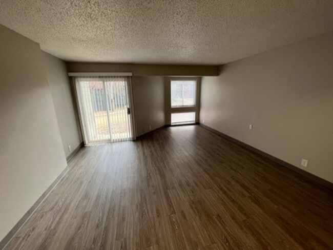 Building Photo - 2575 Irving Ct