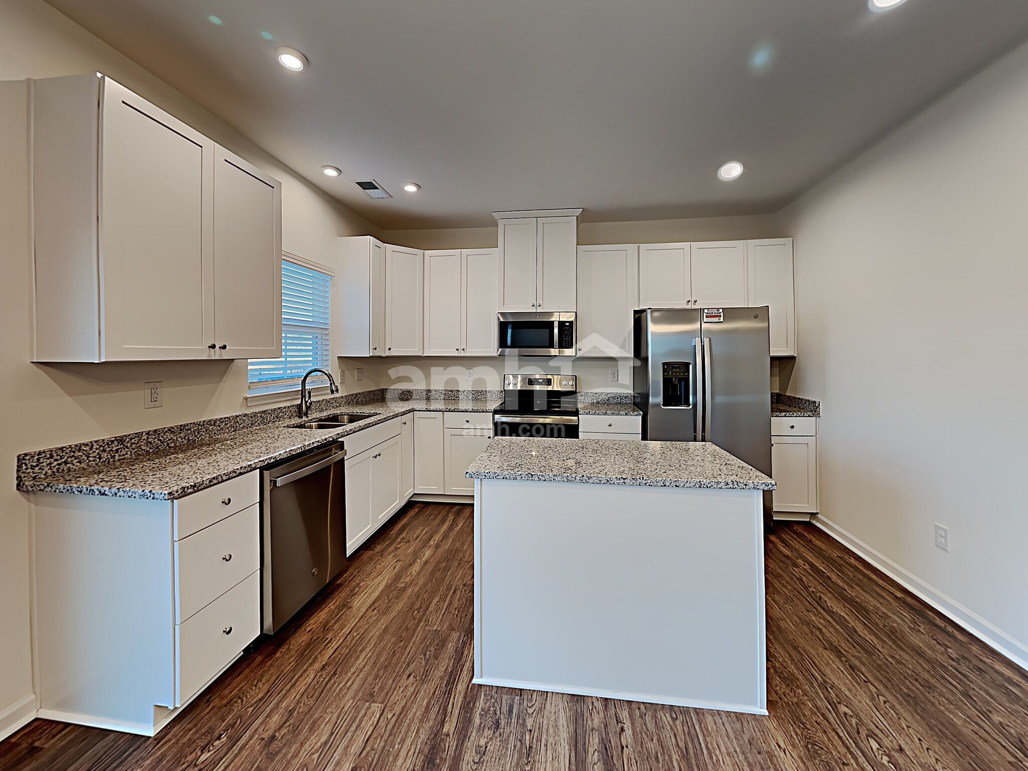 Building Photo - 5029 Twin River Dr