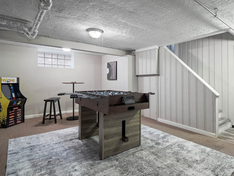 Building Photo - 3621 Silsby Rd