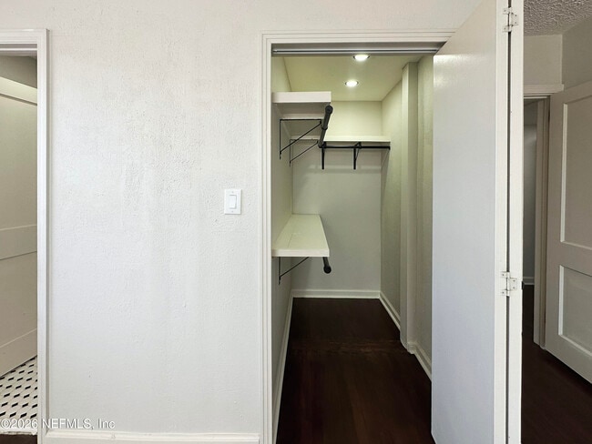 Building Photo - 1239 Glen Laura Rd