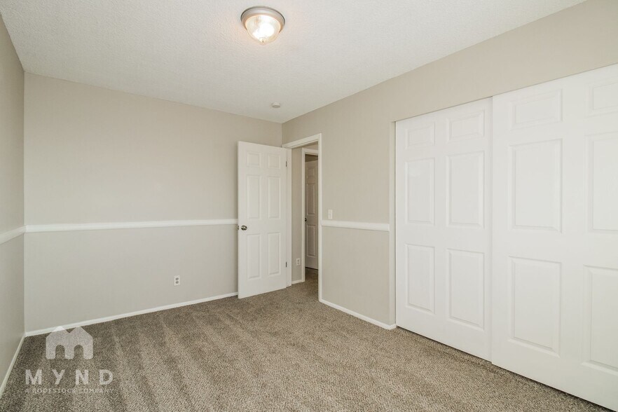 Building Photo - 9548 S 1210 E