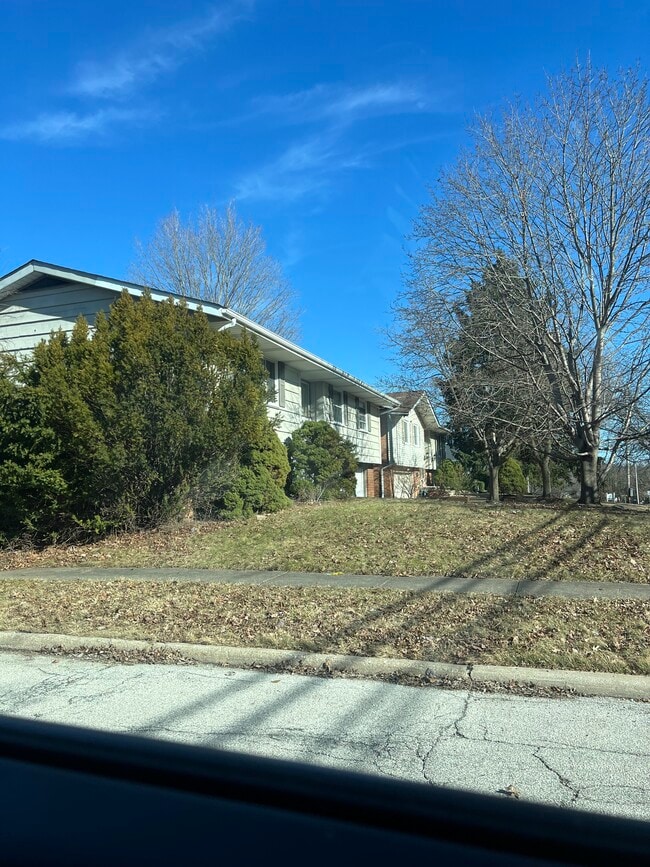 Building Photo - 6323 Turney Rd