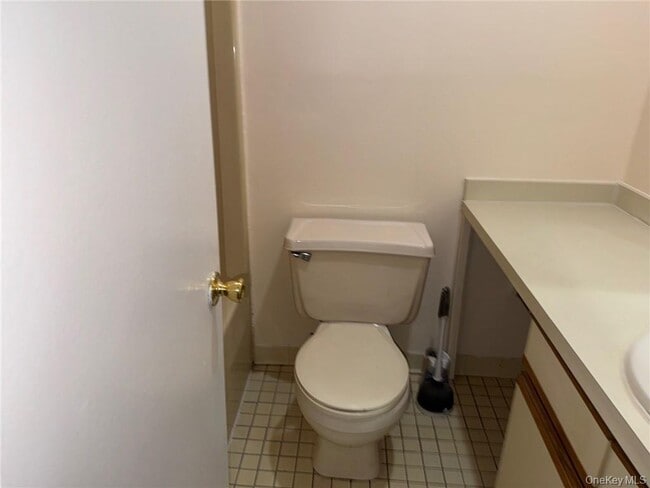 Building Photo - 100 Hillside Dr