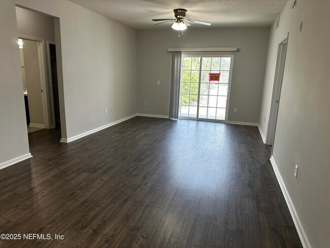 Building Photo - 4991 Key Lime Dr