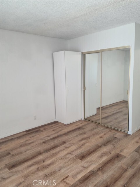 Building Photo - 470 S Los Robles Ave