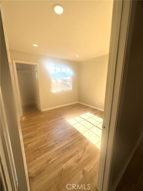 Building Photo - 525 S Main St