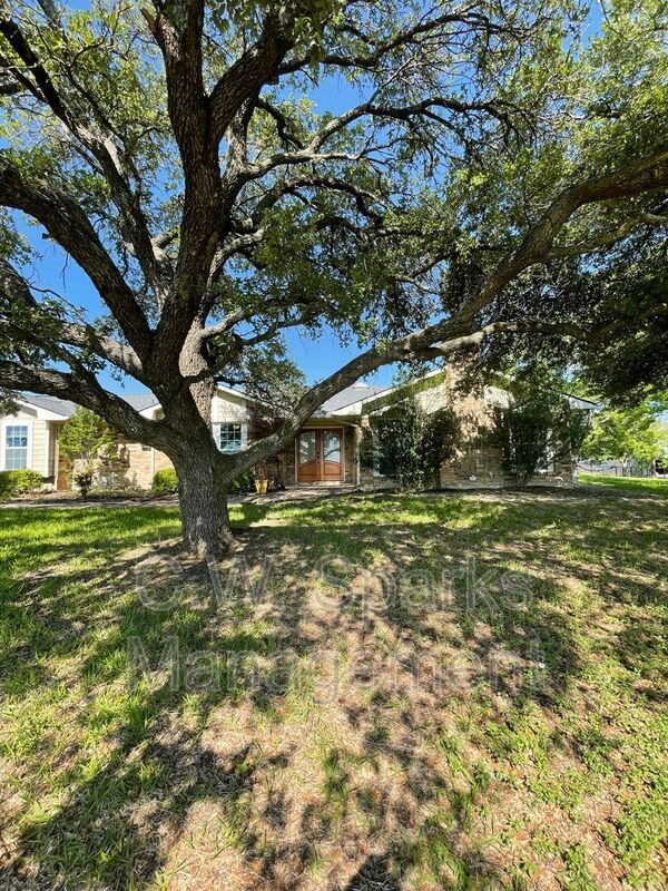 Building Photo - 3494 N Stodghill Rd