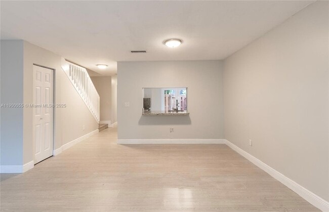 Building Photo - 14237 SW 94th Cir Ln