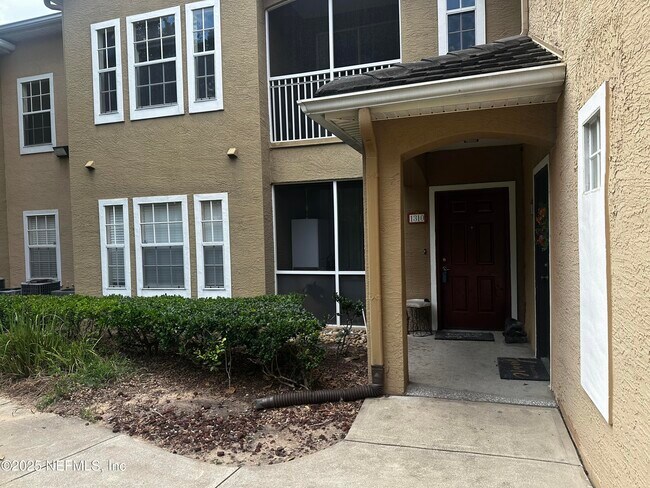 Primary Photo - 10075 Gate Pkwy N