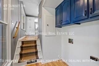 Building Photo - 69 Sunset Dr