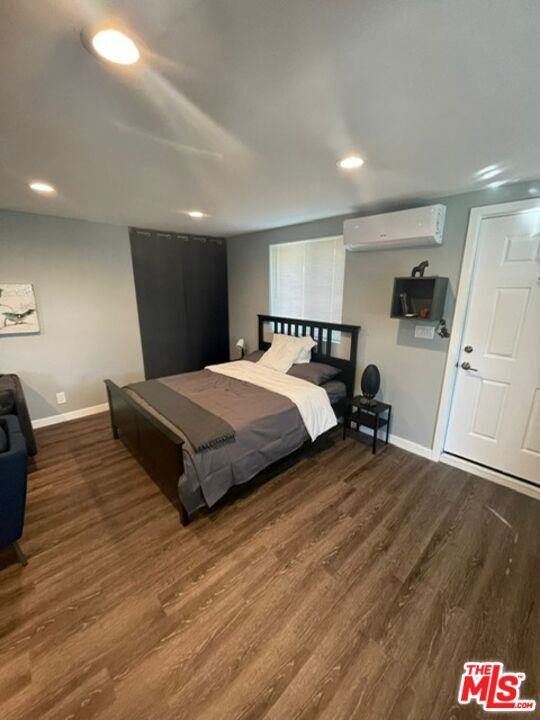 Building Photo - 23925 Pentland Way