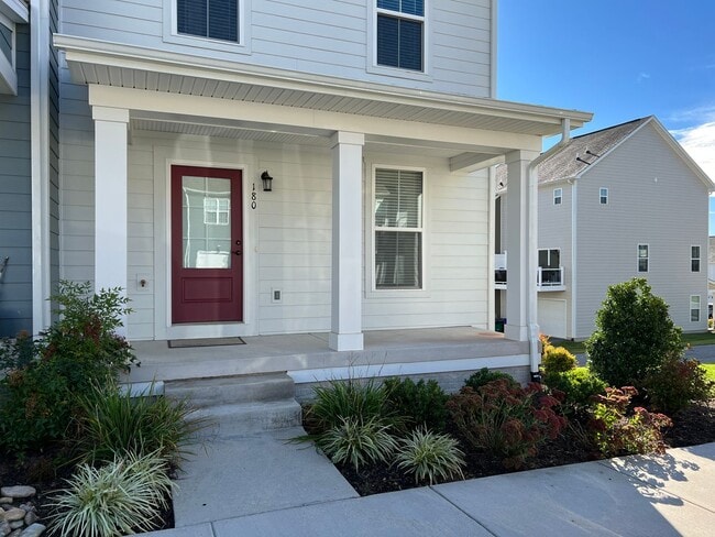 Primary Photo - Clifton Community Town Home- Christiansburg