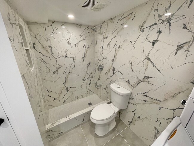 Building Photo - Stunning Ocean & Bay View Two-Story Home on the Long Beach Peninsula