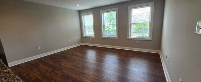 Building Photo - 25 S 2nd St