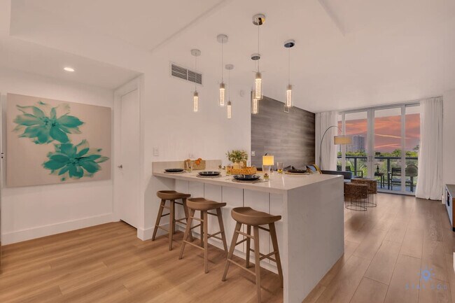 Building Photo - 2602 E Hallandale Beach Blvd