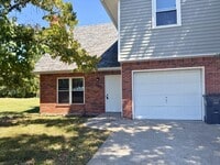 Building Photo - 3600 Hermitage Rd