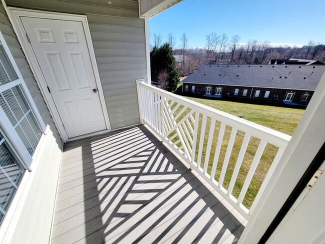 Building Photo - Now Leasing – 3477 Forest Dale Drive, Apt ...