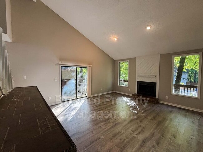 Building Photo - 321 Watergap Dr