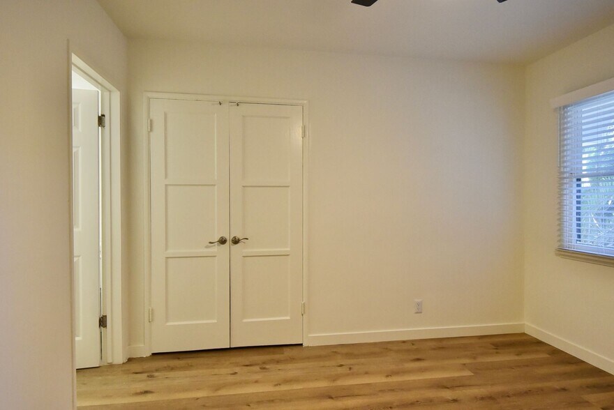 Building Photo - 4413 Tujunga Ave