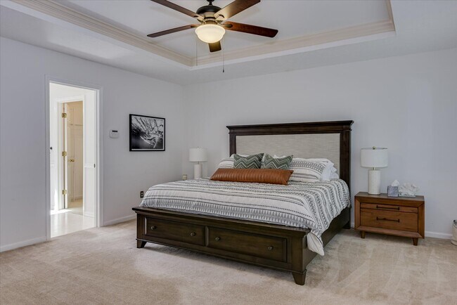 Building Photo - 869 Hickory Ridge Rd