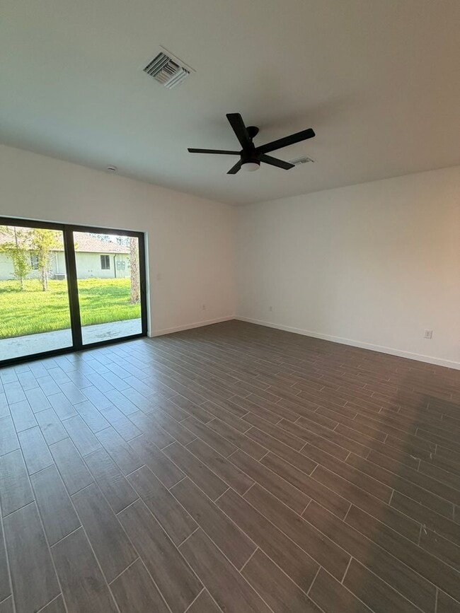 Building Photo - 1506 Gary Ln