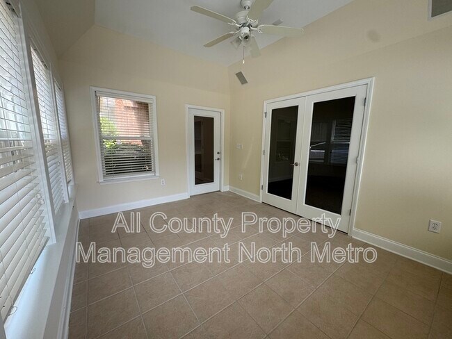 Building Photo - 2325 Chimney Cottage Cir NE