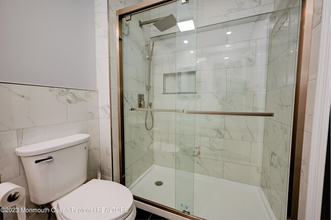 Building Photo - 58 Amberly Dr