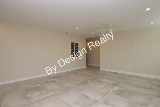 Building Photo - 3 Bed 3 Bath - Built in 2024 - 1/2 Mile to...