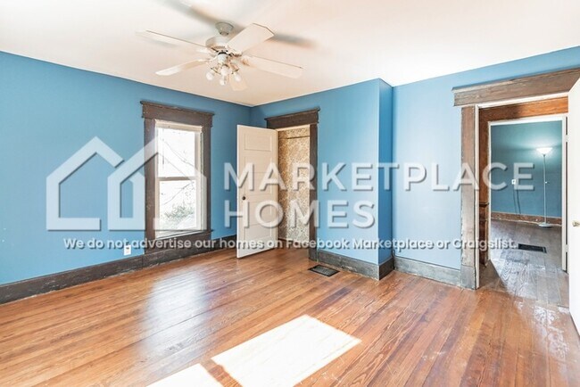 Building Photo - 5202 E State Rd 42