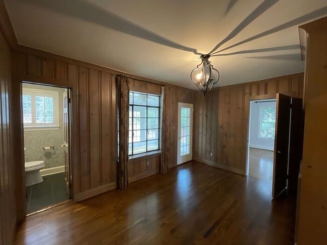 Building Photo - T. R. Lawing Realty Property