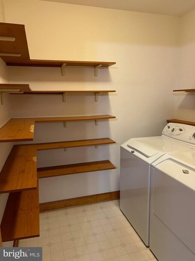 Building Photo - 14784 Pilea Pl