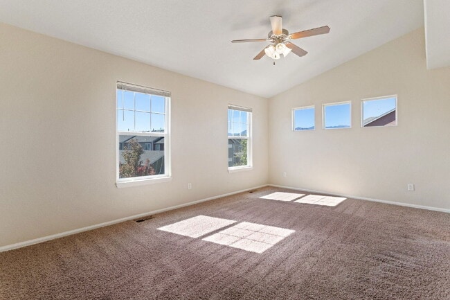 Building Photo - 5105 Hawks Crest Point