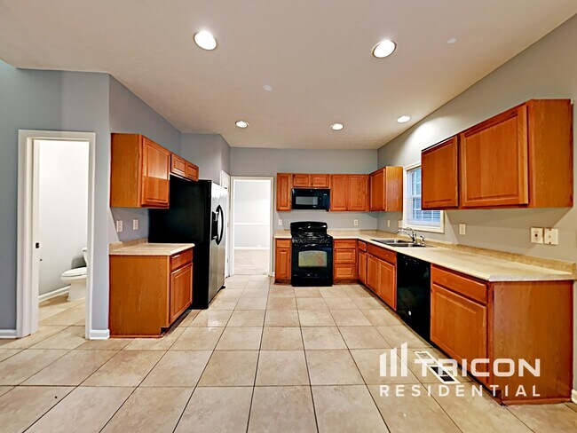 Building Photo - 5186 Hidden Meadow Ct