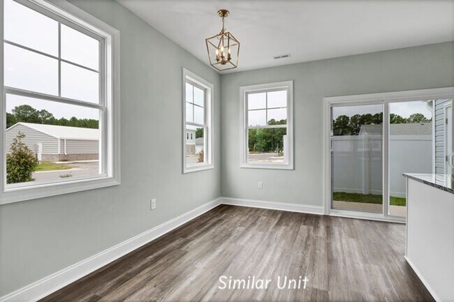 Building Photo - 305 Starfish Ln