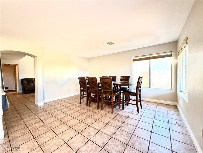 Building Photo - 8436 Orchard Ridge Ave