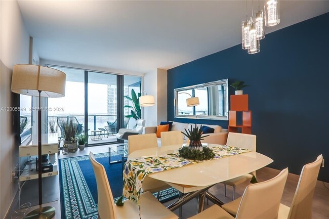 Building Photo - 650 NE 32nd St