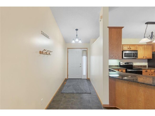 Building Photo - 7626 Fox Creek Ct