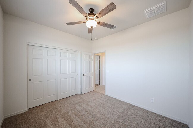 Building Photo - New 4 Bedroom + Den Home in Asante Community