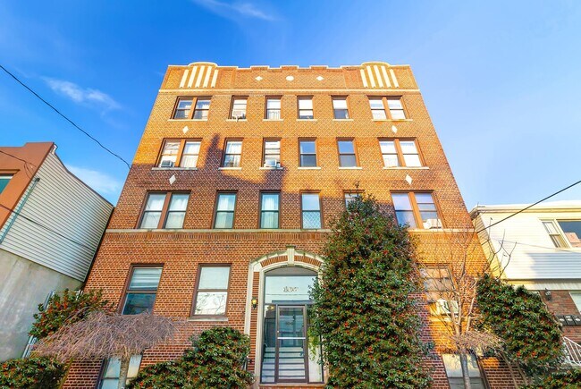 Building Photo - 100 Prospect St