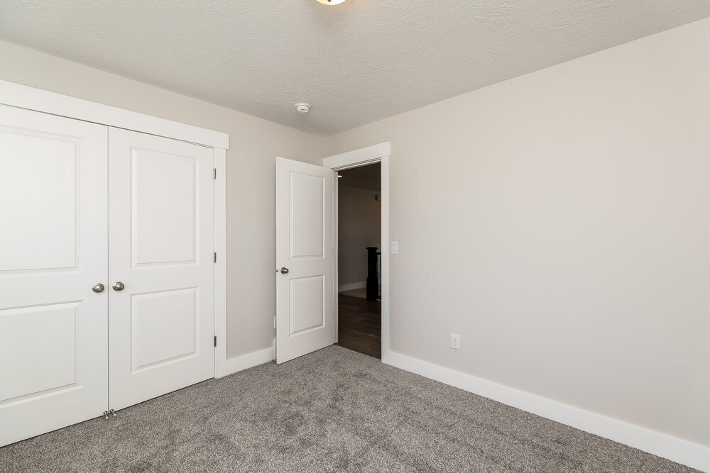 Building Photo - 1049 N Providence Wy