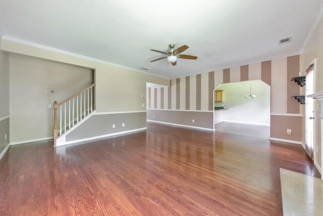 Building Photo - 1086 South Gordon Rd SW