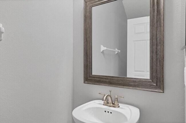 Building Photo - 7826 52nd Terrace E