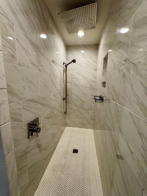 Building Photo - 1013 Squirrel Nest Ln