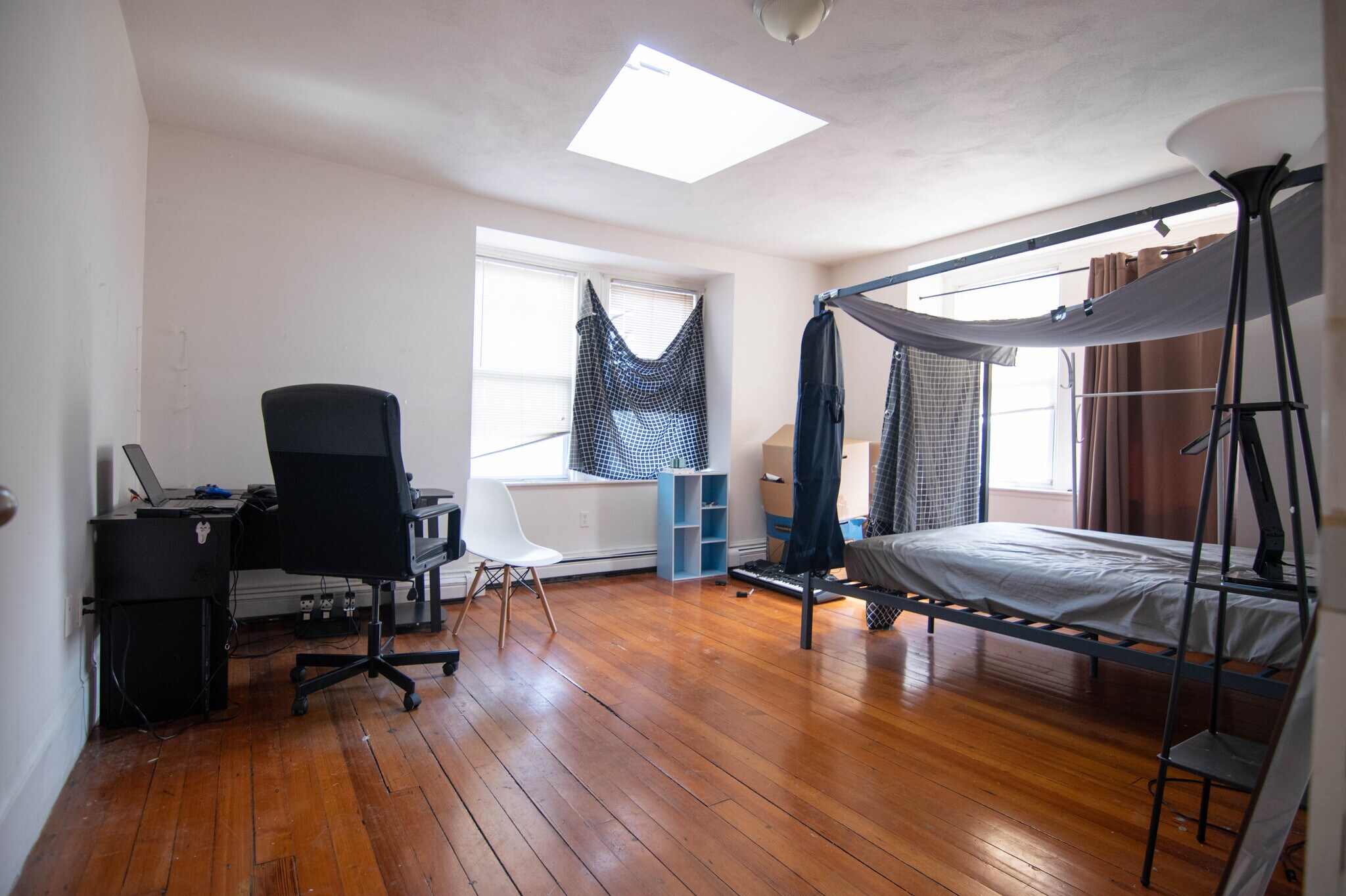 Building Photo - 46 Gardner St